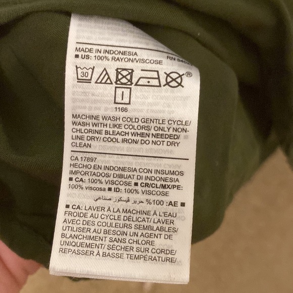 Old Navy top medium - Picture 6 of 6